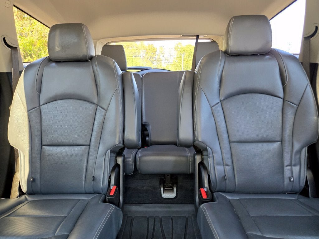 Used 2021 Buick Enclave Essence FWD image 12