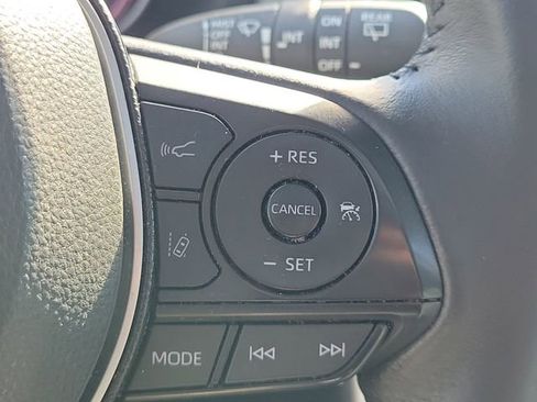 Used 2021 Toyota RAV4 Limited image 27