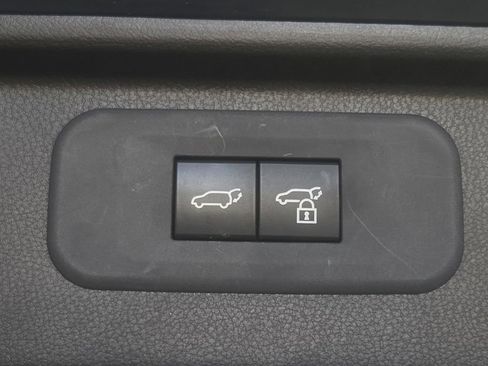 Certified 2025 Toyota Grand Highlander XLE image 12