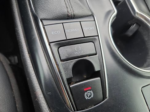 Used 2020 Toyota Camry XSE image 22