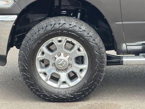 Used 2017 RAM 3500 Tradesman w/ Chrome Appearance Group AWD/4WD image 25
