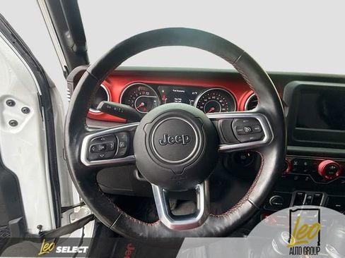 Used 2018 Jeep Wrangler Unlimited Rubicon w/ Cold Weather Group image 12