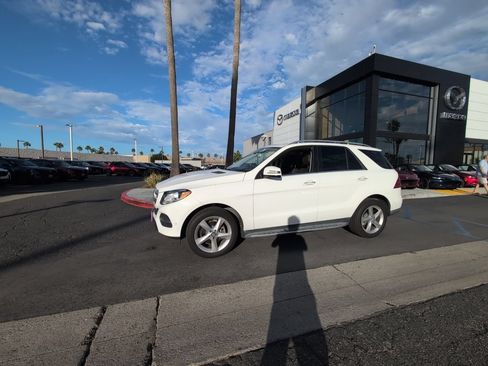 Used 2016 Mercedes-Benz GLE 350 image 4