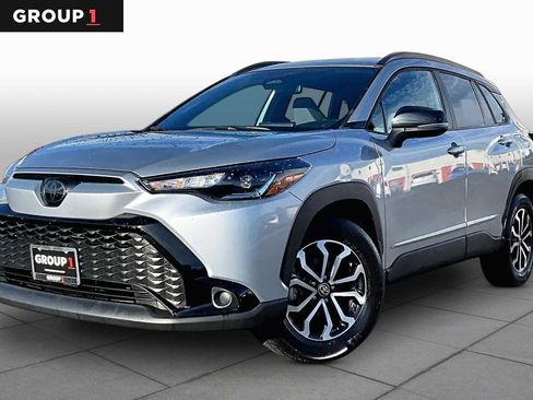 Used 2025 Toyota Corolla Cross AWD Hybrid w/ Moonroof Package image 1