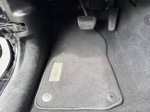Used 2020 Jeep Wrangler Unlimited Sahara AWD/4WD image 17