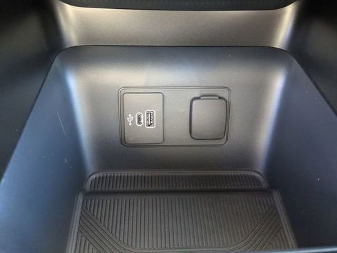 New 2026 Ford Explorer Active w/ Active Comfort Package image 27