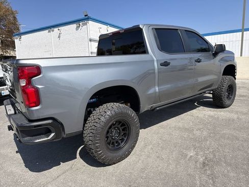 Used 2021 Chevrolet Silverado 1500 LT Trail Boss w/ LT Trail Boss Premium Package AWD/4WD image 5
