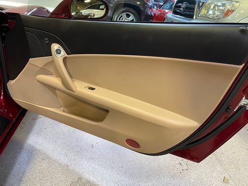 Used 2007 Chevrolet Corvette Coupe w/ Preferred Equipment Group RWD image 24