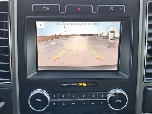 Used 2019 Ford Expedition XLT w/ Equipment Group 202A image 17