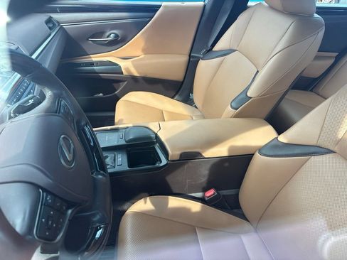 Used 2021 Lexus ES 350 w/ Premium Package FWD image 7