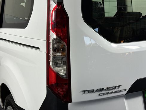 Used 2019 Ford Transit Connect XL image 33