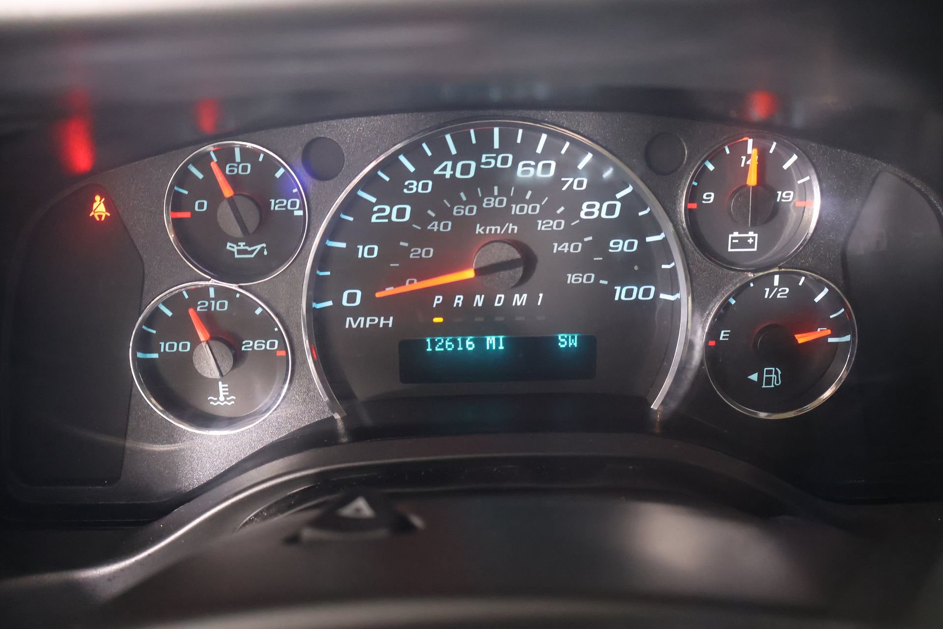 Used 2025 Chevrolet Express 3500 LT w/ LT Preferred Equipment Group RWD image 4