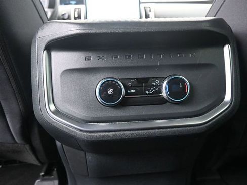Used 2025 Ford Expedition Max Active image 8