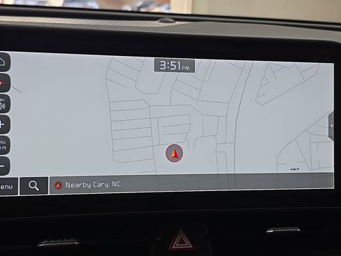 Used 2024 Kia Sportage EX image 21