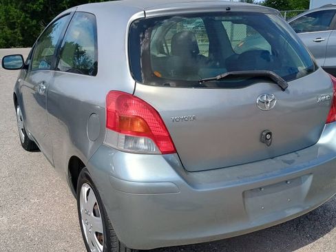 Used 2009 Toyota Yaris 2-Door Hatchback FWD image 2