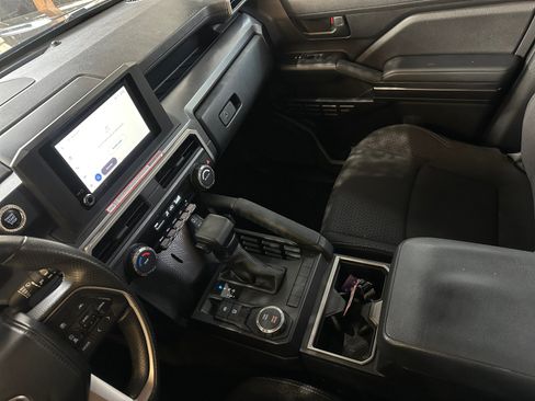 Used 2025 Toyota 4Runner SR5 RWD image 21