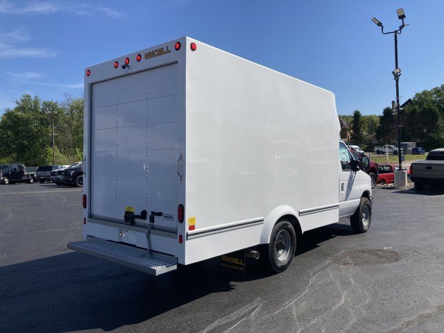 New 2027 Ford E-350 and Econoline 350 Super Duty w/ Power Equipment Group RWD image 5
