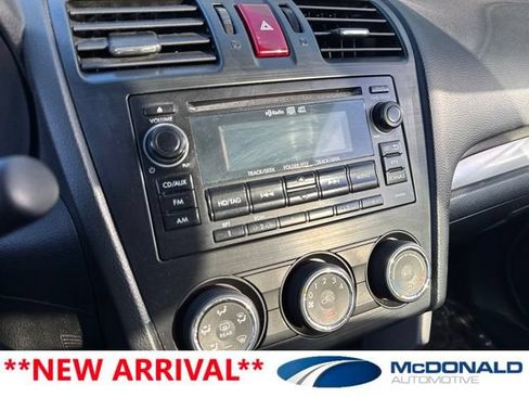 Used 2015 Subaru Forester 2.5i Premium AWD/4WD image 2