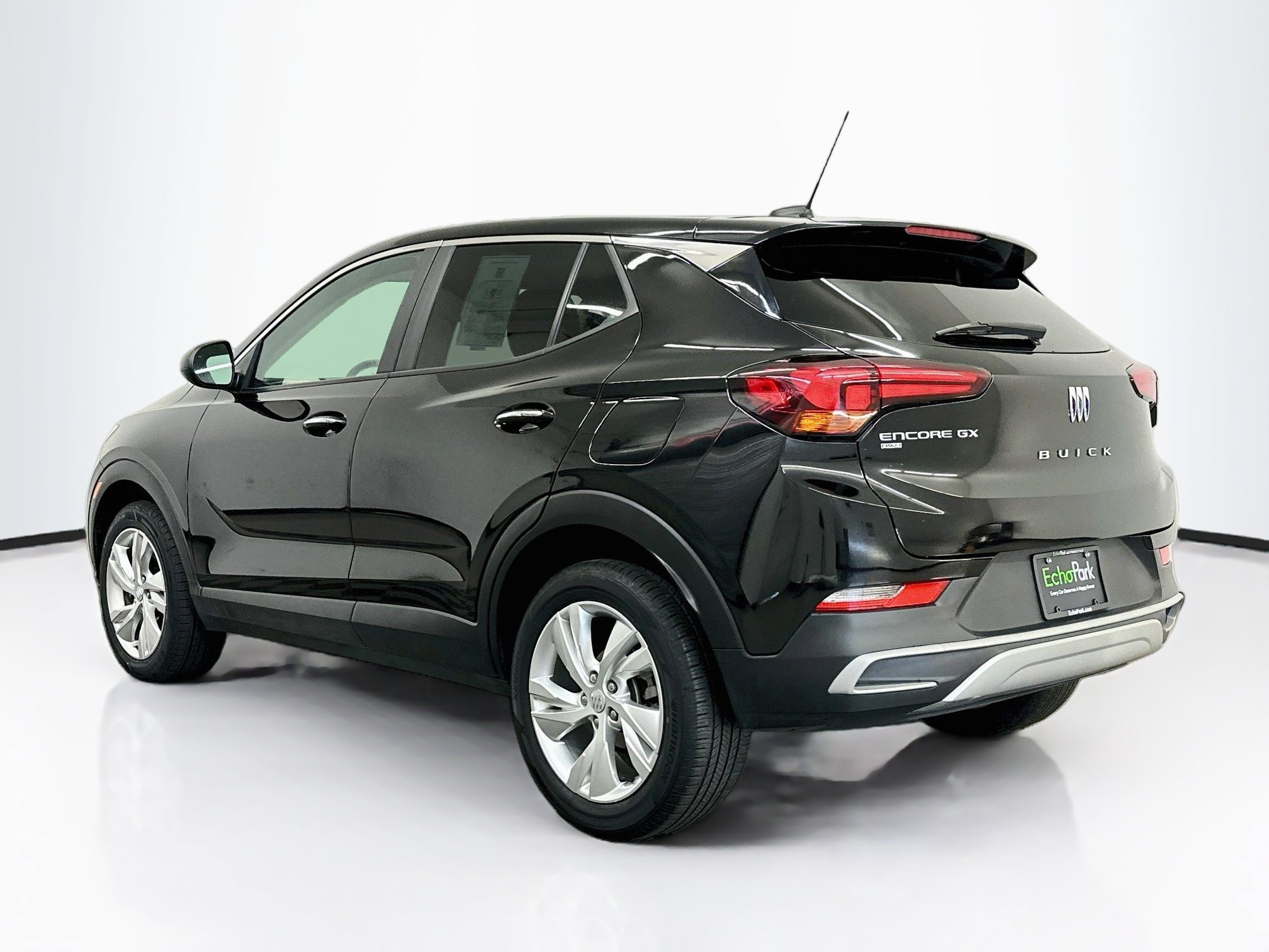 Used 2025 Buick Encore GX Preferred AWD/4WD image 5