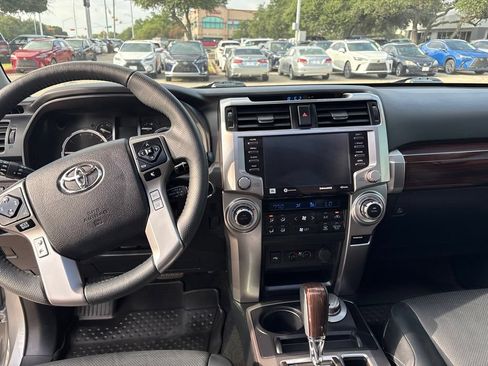 Used 2021 Toyota 4Runner Limited AWD/4WD image 18