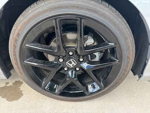 Certified 2025 Honda Civic Sport image 12
