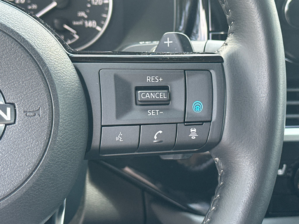 Used 2024 Nissan Pathfinder SL AWD/4WD image 22