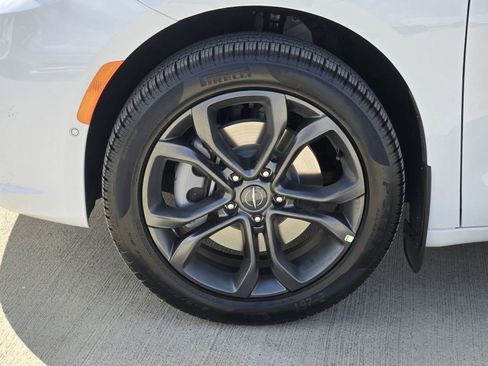 New 2026 Chrysler Pacifica Select image 11