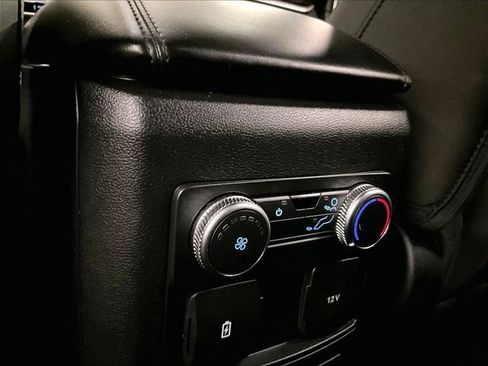 Used 2022 Ford Explorer XLT AWD/4WD image 33