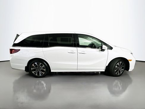 New 2026 Honda Odyssey Elite image 8