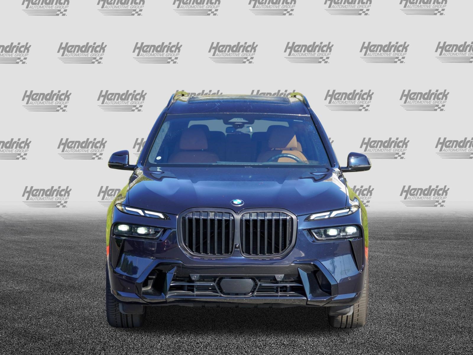 Certified 2024 BMW X7 xDrive40i w/ M Sport Package AWD/4WD image 3