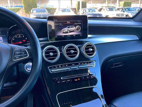 Used 2018 Mercedes-Benz GLC 300 image 6
