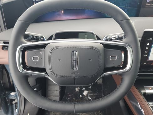 New 2026 Lincoln Nautilus Reserve w/ Jet Appearance Package image 16