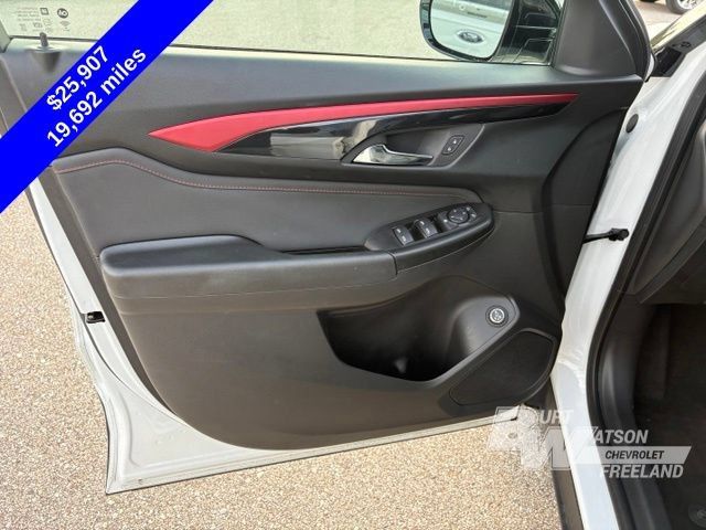 Used 2024 Chevrolet TrailBlazer RS w/ Convenience Package AWD/4WD image 12