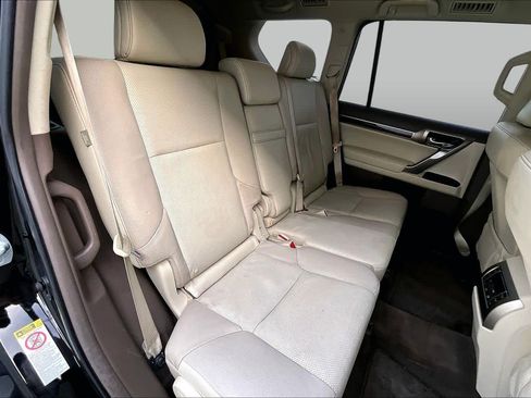 Used 2014 Lexus GX 460 w/ Premium Package AWD/4WD image 17