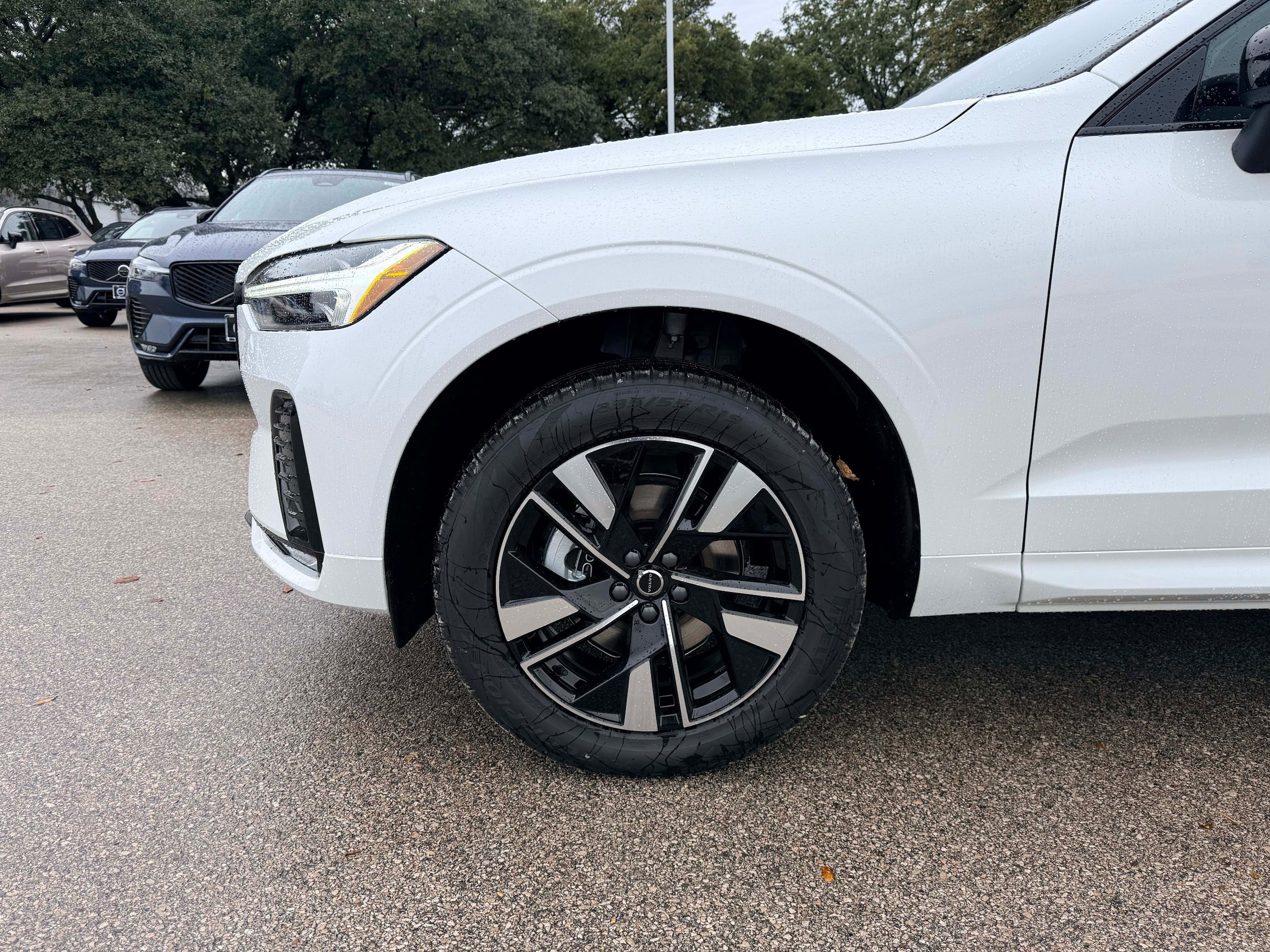 New 2026 Volvo XC60 B5 Core AWD/4WD image 9