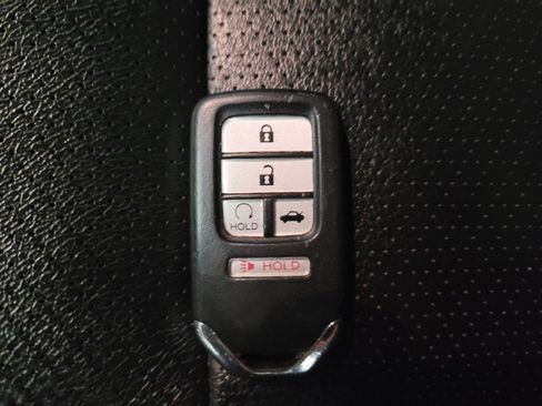Used 2017 Honda Accord EX-L image 32