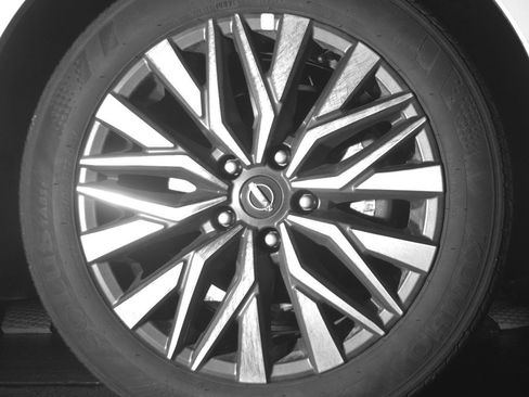 Used 2025 Nissan Altima 2.5 SV FWD image 10