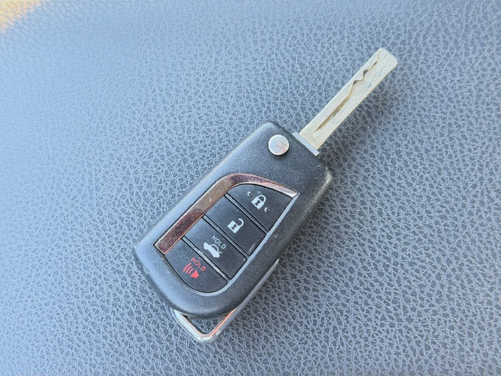 Used 2024 Toyota Camry SE AWD/4WD image 31