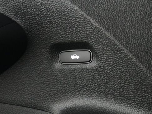 Used 2025 Honda Civic Sport image 33