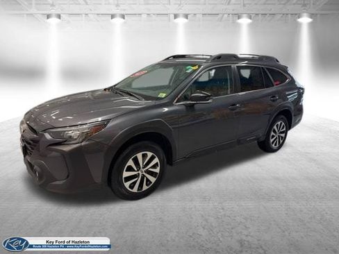 Used 2023 Subaru Outback Premium AWD/4WD image 2