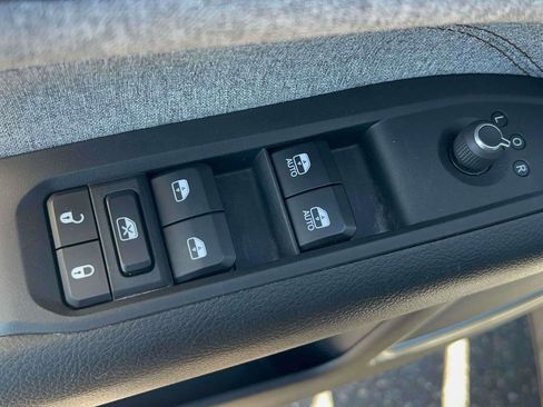 Used 2022 Jeep Compass Latitude image 20