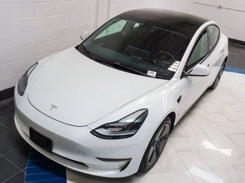 Used 2022 Tesla Model 3 Long Range AWD/4WD image 32
