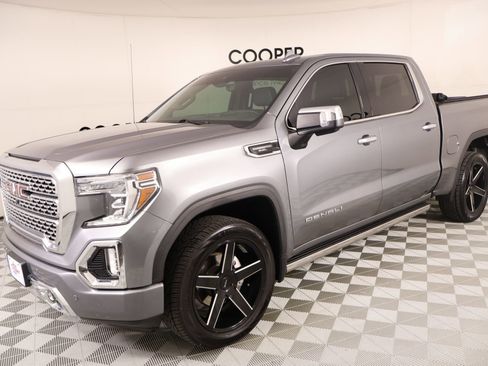 Used 2020 GMC Sierra 1500 Denali w/ Denali Ultimate Package AWD/4WD image 10