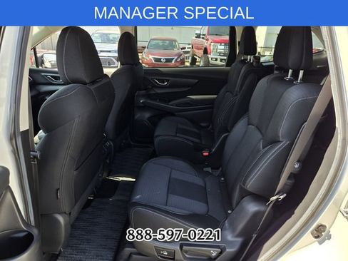 Used 2024 Subaru Ascent Premium w/ Convenience Package AWD/4WD image 11