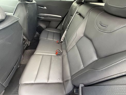 Used 2025 Cadillac XT4 Premium Luxury image 28
