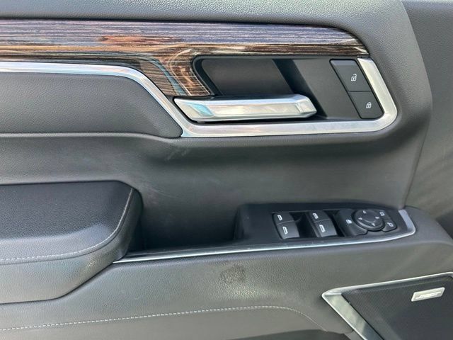 Used 2022 GMC Sierra 1500 Elevation w/ Elevation Premium Package AWD/4WD image 17