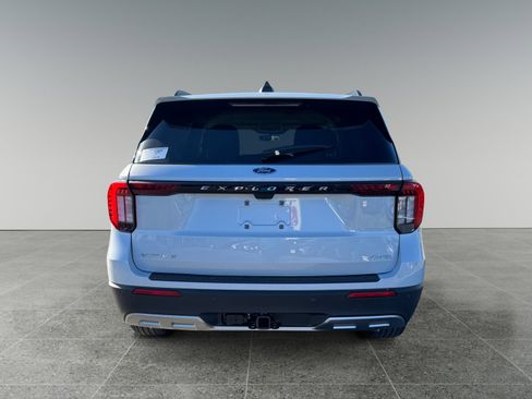 New 2026 Ford Explorer Active w/ Active Comfort Package image 4