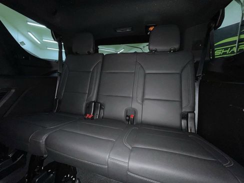 Used 2022 Chevrolet Tahoe Z71 w/ Off-Road Capability Package image 26