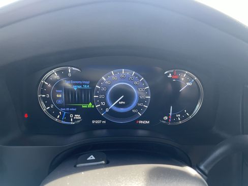Used 2016 Cadillac Escalade Platinum AWD/4WD image 20