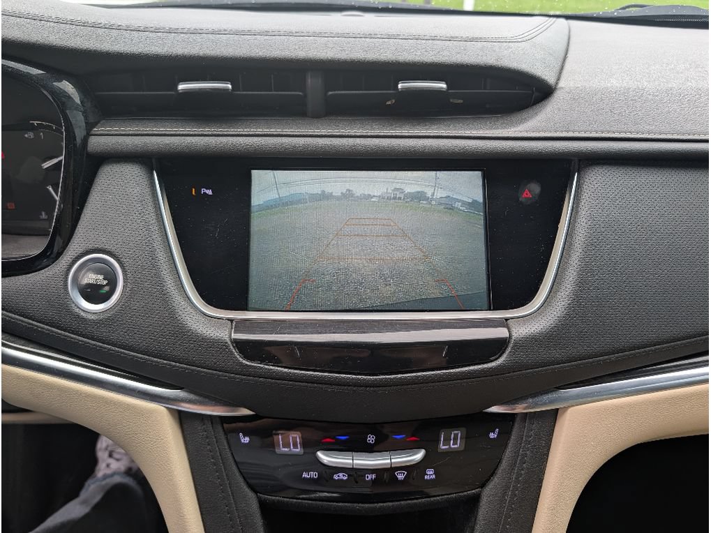 Used 2018 Cadillac XT5 AWD image 23